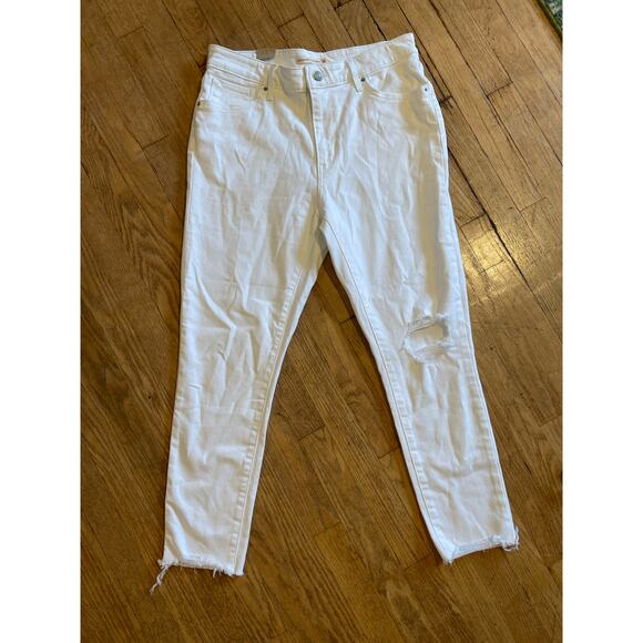 NWT Levis 721 High Rise White Skinny Jeans Size 32 - Picture 1 of 8